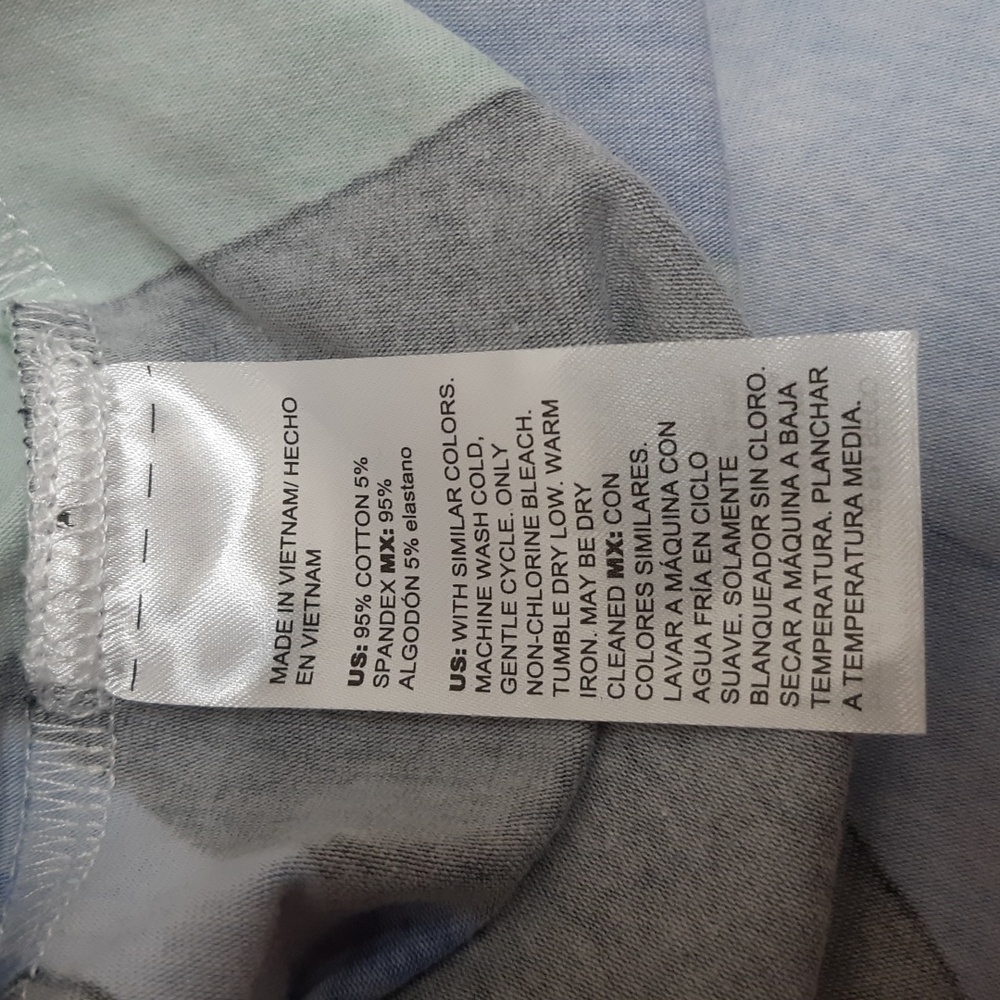 Chico's Multi Colored Geometric Pattern Short Sle… - image 6